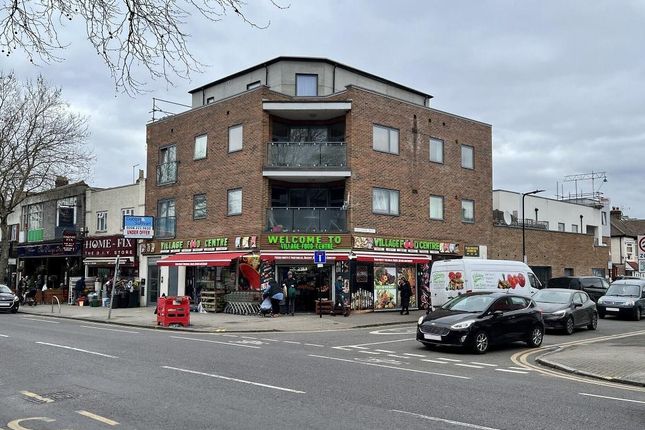Thumbnail Flat to rent in 246 Chingford Mount Road, London