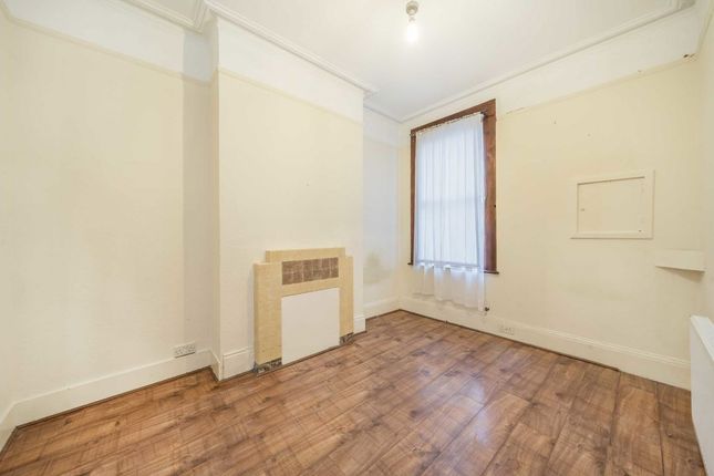 38, Ferrers Road, London photo 3