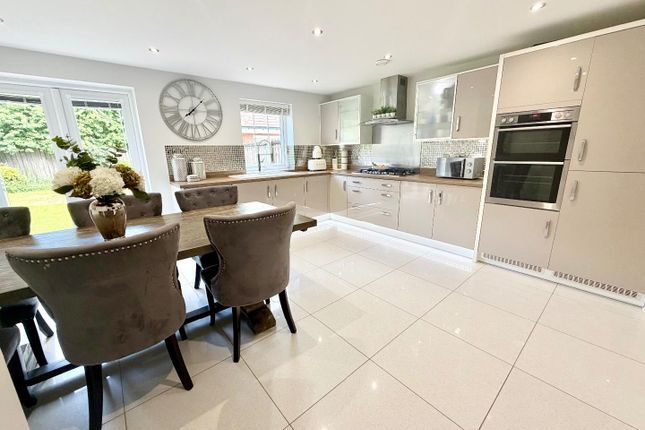 8, Kilvington Grove, Middlesbrough photo 3