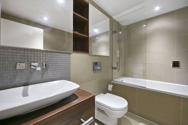 218, Bromyard Avenue, Napier Mews, London photo 4