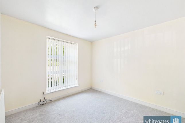 681, Thornton Road, Bradford photo 4