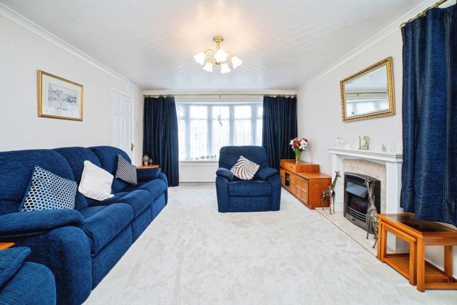 10, Kensington Close, Nottinghamshire photo 2