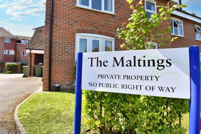 Flat for sale in The Maltings, Newbury, Berkshire