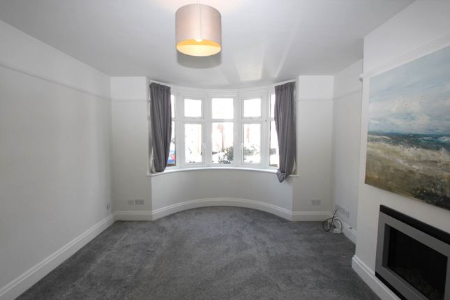 Detached house to rent in Athelstan Road, Worthing