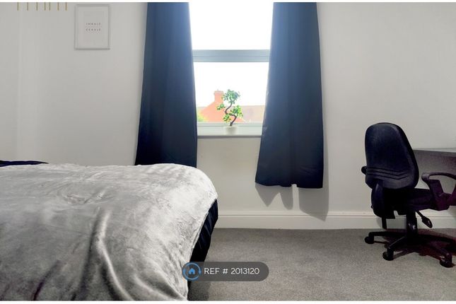 Room to rent in Lincoln Street, Wakefield