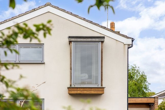 12, Clover Close, Oxford photo 3