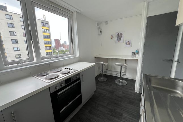 Flat 113, Riverbank Tower, Bridgewater Street, Salford photo 4