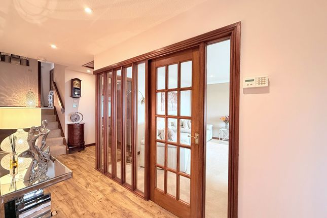 32, Fairways avenue , Maddiston  photo 2