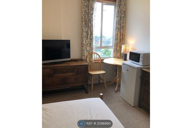 Room to rent in Whitecross Road, Hereford