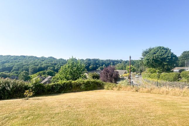 2, Greenway, Holmfirth photo 3