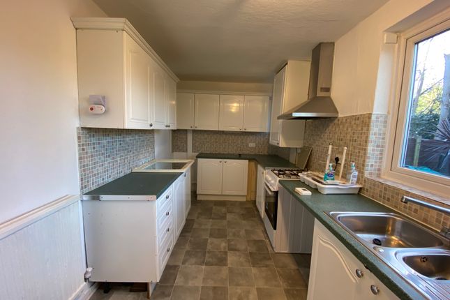 34, Lindeth Avenue, Manchester photo 3