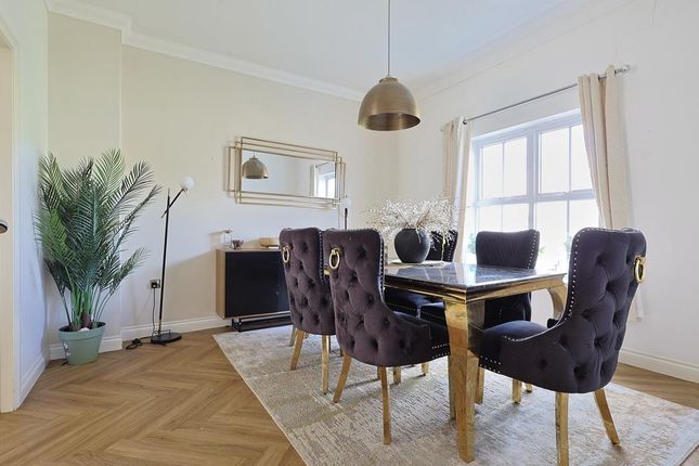 24, Featherstone Grove, Newcastle Upon Tyne photo 4