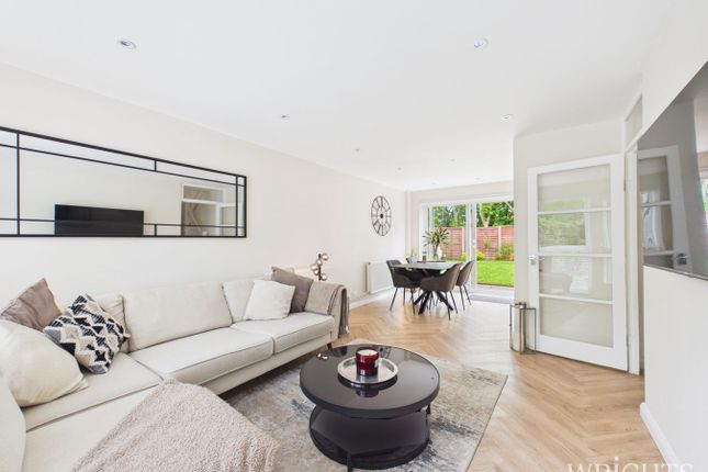 11, Lords Wood, Welwyn Garden City photo 3
