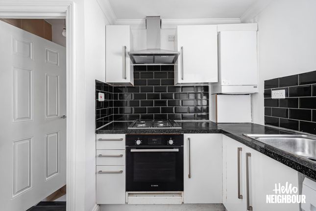 Thumbnail Maisonette to rent in Ceres Road, London