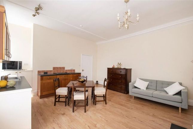 Little Ealing Lane, London photo 2