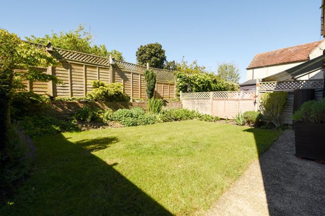 83, Old Newtown Road, Newbury photo 3