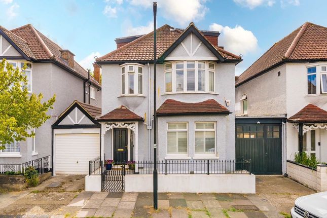 7, Voss Court, London photo 2