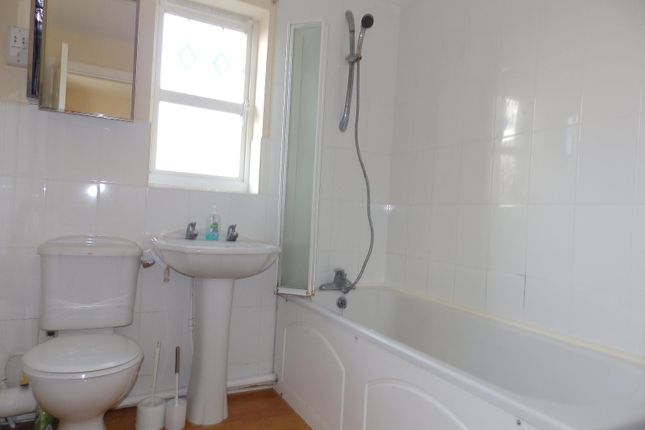 44, Sails Drive, York photo 5