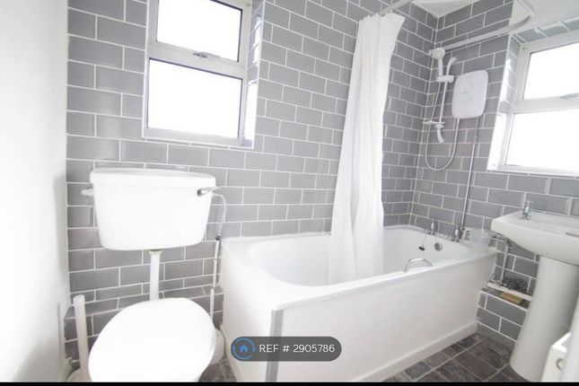 Hepworth Avenue, Churwell Morley, Leeds photo 2