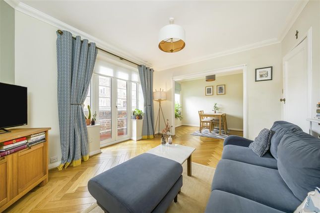 Flat for sale in The Limes, Limes Gardens, London