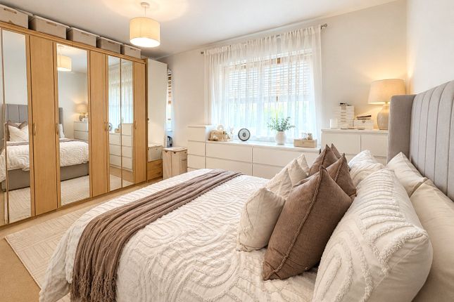 3 Ravensbury Court,, Ringstead Road, Sutton photo 3