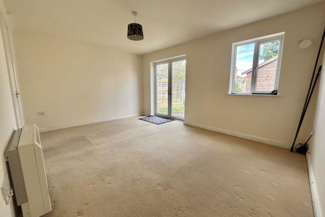 9, Plover Road, Stamford photo 4