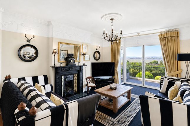 2 Pipers Lane, Wirral photo 4