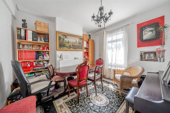 61, Brookbank Road, London photo 4