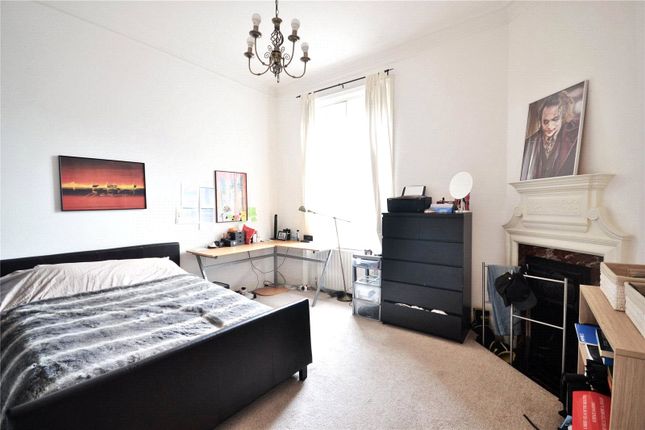 Flat for sale in Earls Court Square, Earls Court
