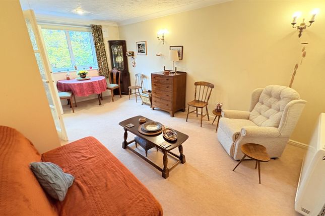 Flat 27 Sorrento Court, Wake Green Road, Birmingham photo 2