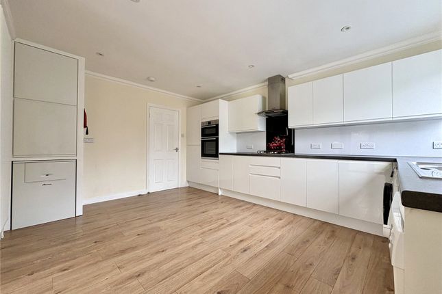 10, Vincent Road, Chichester photo 3