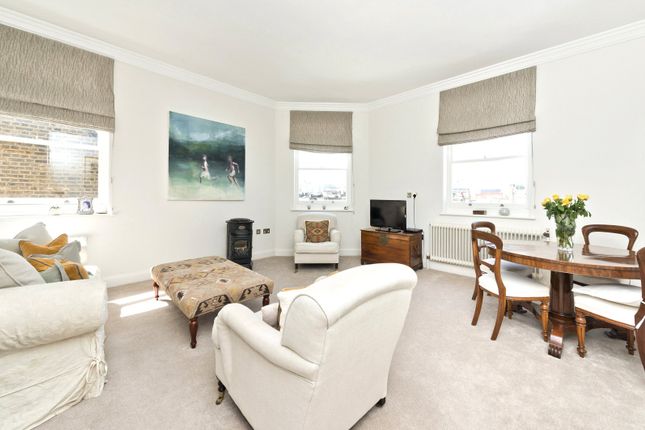 Flat to rent in Cadogan Square, London SW1X