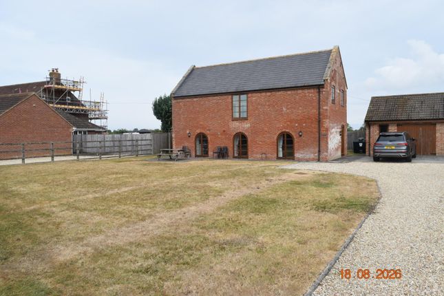 Orchard Barn, Southwick Road, Highbridge photo 2