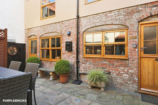 1 Oswy Square, Whitby photo 4