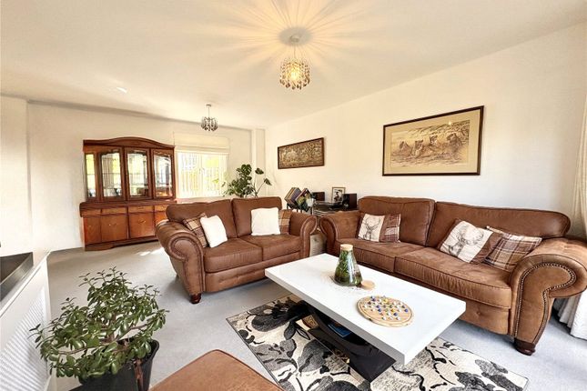 8, Old Brewery Way, Waterlooville photo 2