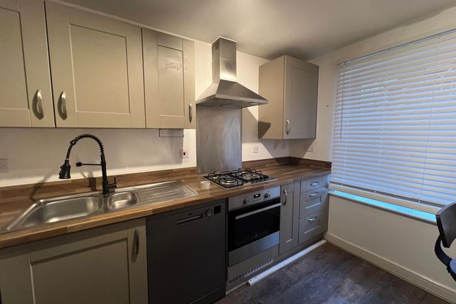 6 Heol Healey, Bridgend photo 3