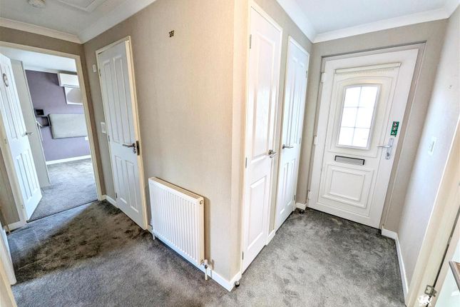 43 Westover Park, West Street, Whitland photo 3