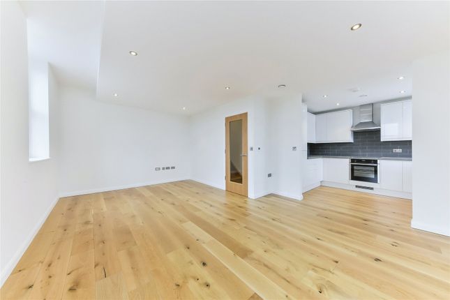9, Goldleaf Apartments, London photo 4