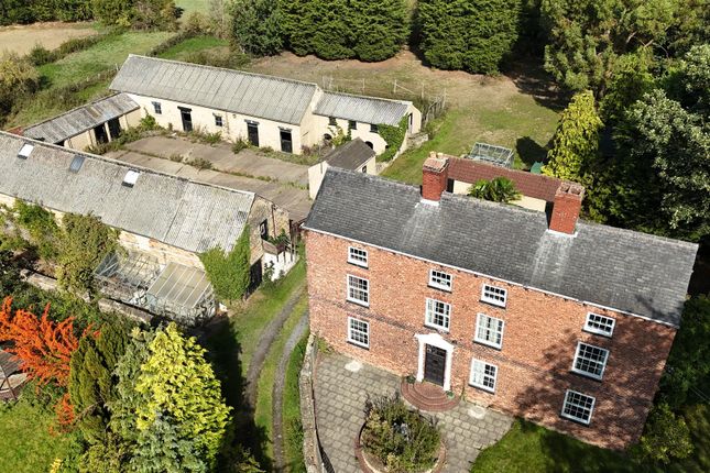 Roach Grange Farm, Roach Grange Avenue, Leeds photo 2