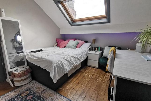 Brudenell Road, Leeds photo 2