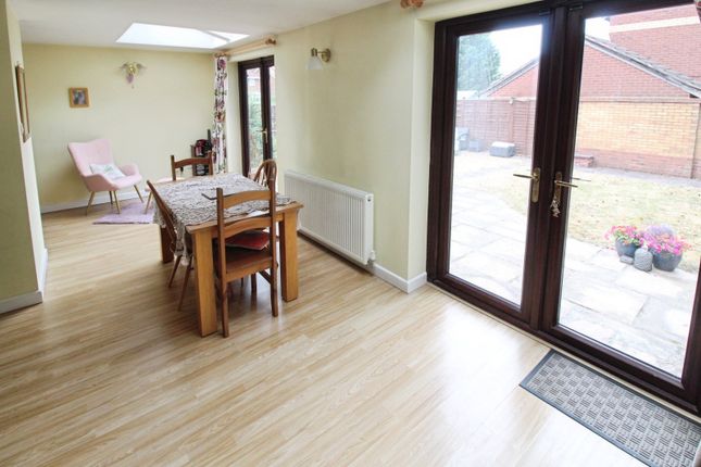 35, Sunbeam Way, Birmingham photo 4