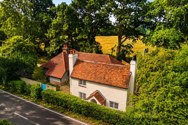 Tolgate Cottage Winchester Road, Southampton photo 3