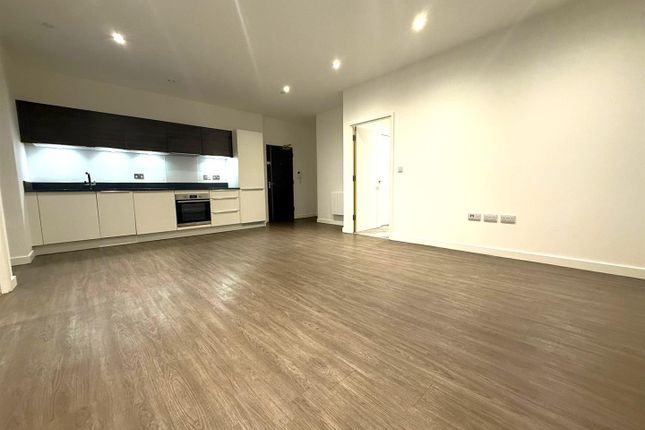 80, Century Court, Bracknell photo 2