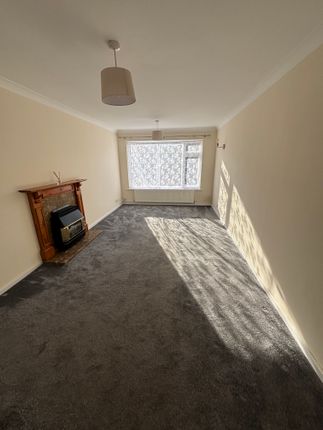74, Huntley Avenue, Derby photo 2