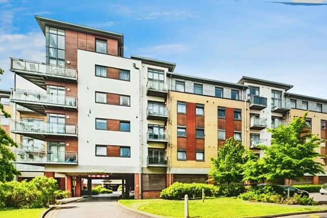 2-bed flat on 80 Wallis Place, Hart Street, Maidstone, £235,000