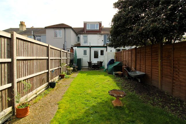 183, White Hart Lane, Hampshire photo 4