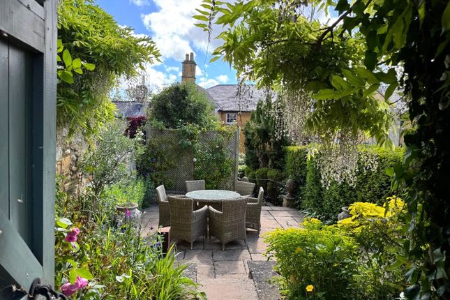 4, Northend Terrace, Gloucestershire photo 2