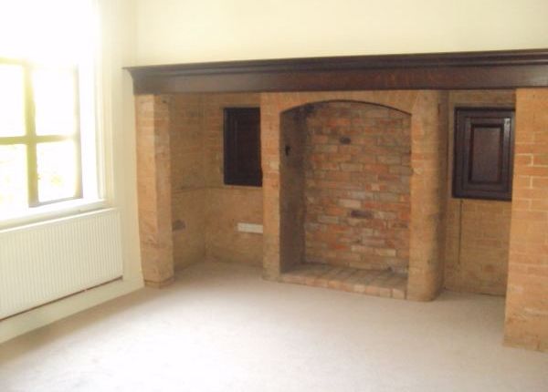 2 Bed Cottage For Sale In Cedars Farm Cottage Lovell Close