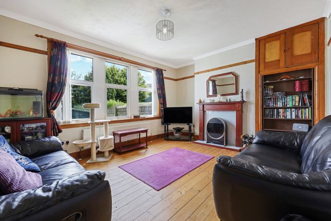 13, North Iverton Park Road, Renfrewshire photo 2