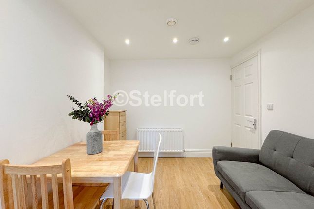 103D Junction Road, London photo 2